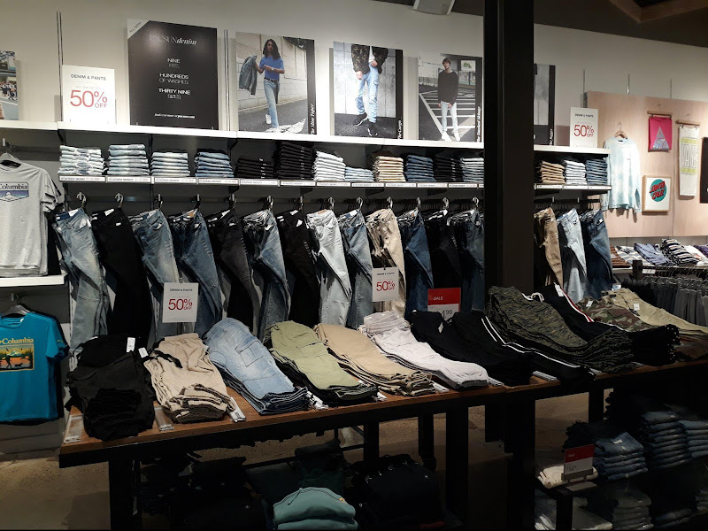 PacSun