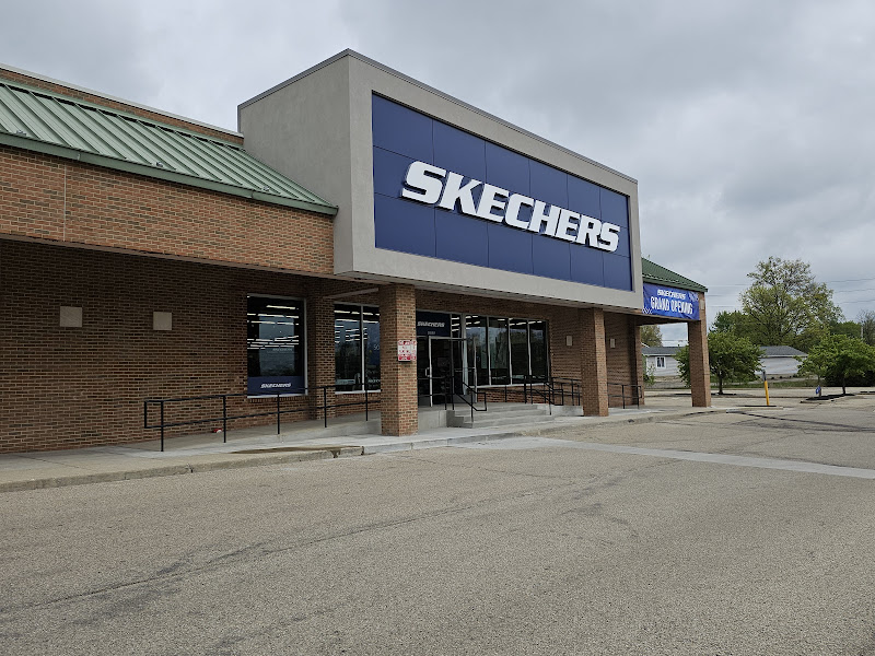 SKECHERS Warehouse Outlet