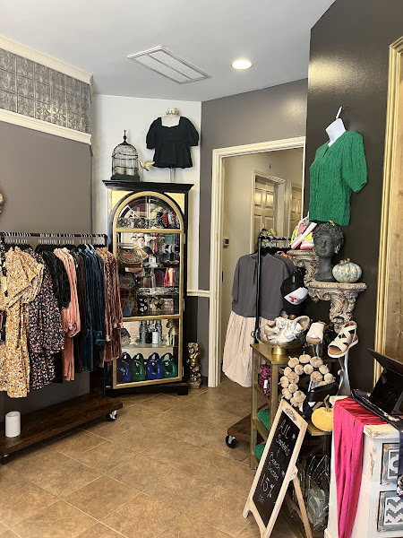 The Velvet Chair Salon | Creative Studios | Boutique |