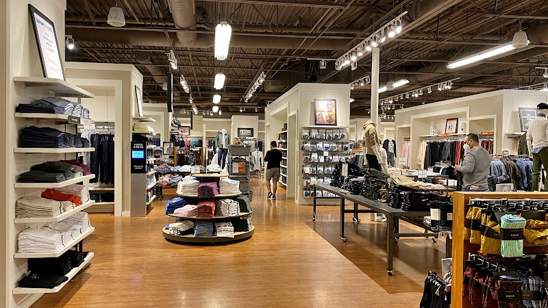 Banana Republic Factory Store