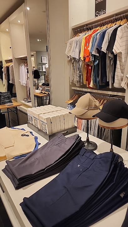 Club Monaco