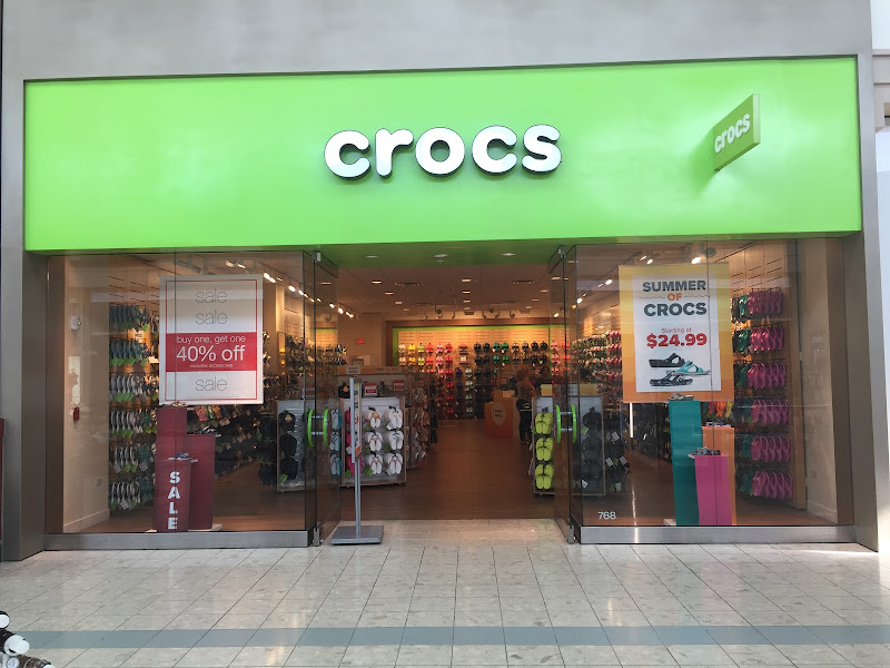 Crocs at Pembroke Lakes