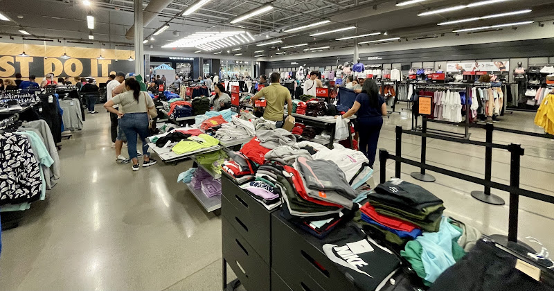 Nike Factory Store - Miami