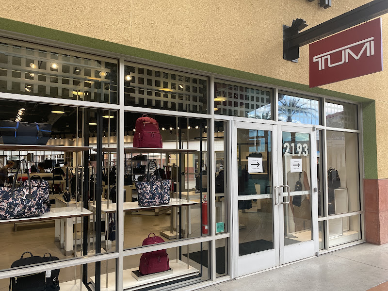 TUMI Outlet Store - Las Vegas Premium Outlets - North
