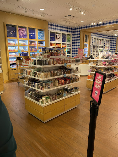 Bath & Body Works
