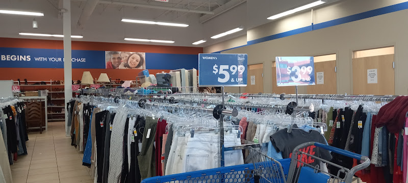 Fairfield Woods Plaza