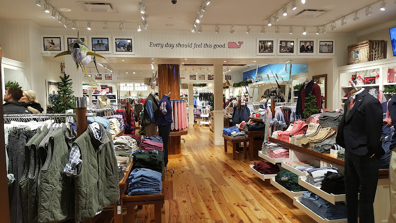 vineyard vines