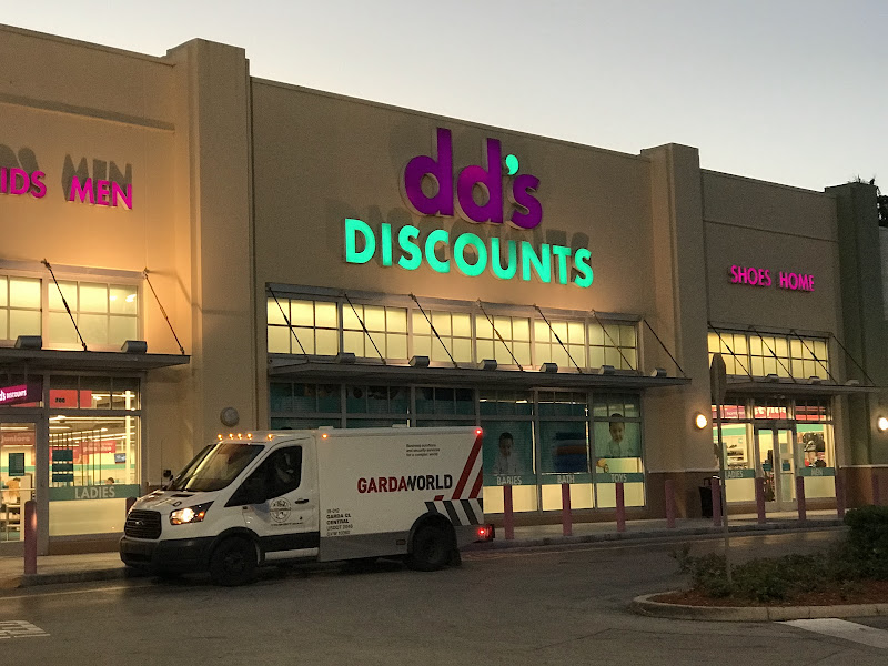 dd's DISCOUNTS