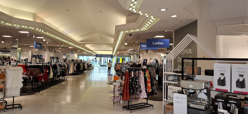Pentagon Mall
