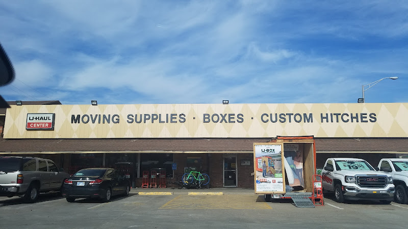 Trailer Hitches at U-Haul