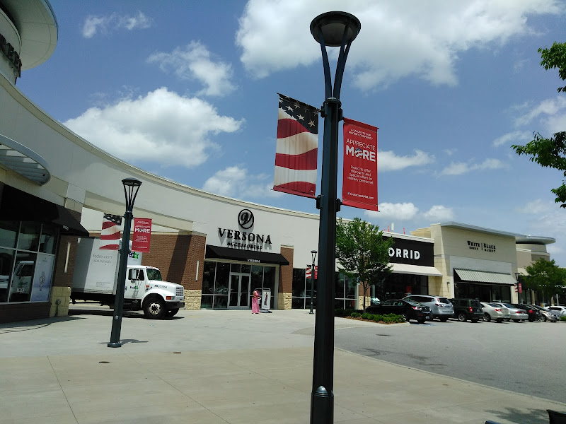 Hickory Farms at Cross Creek Mall