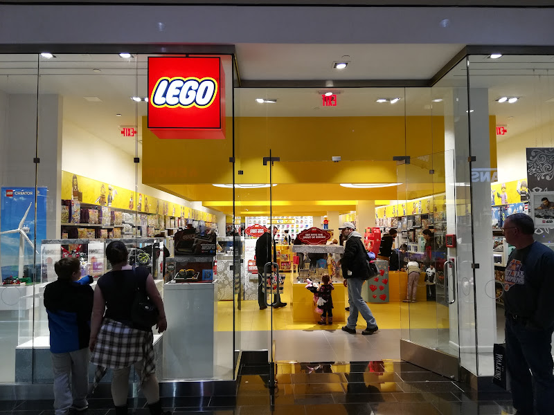 The LEGO® Store Crossgates Mall