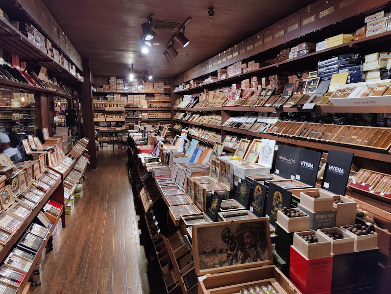 Churchill's Fine Cigars