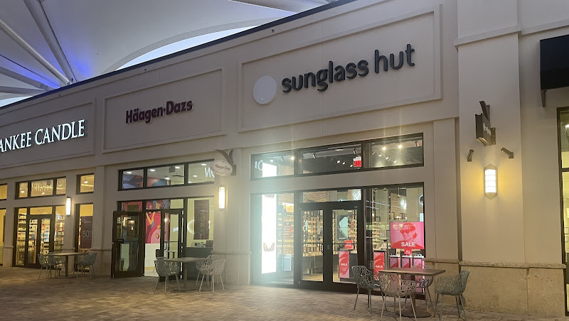 Sunglass Hut