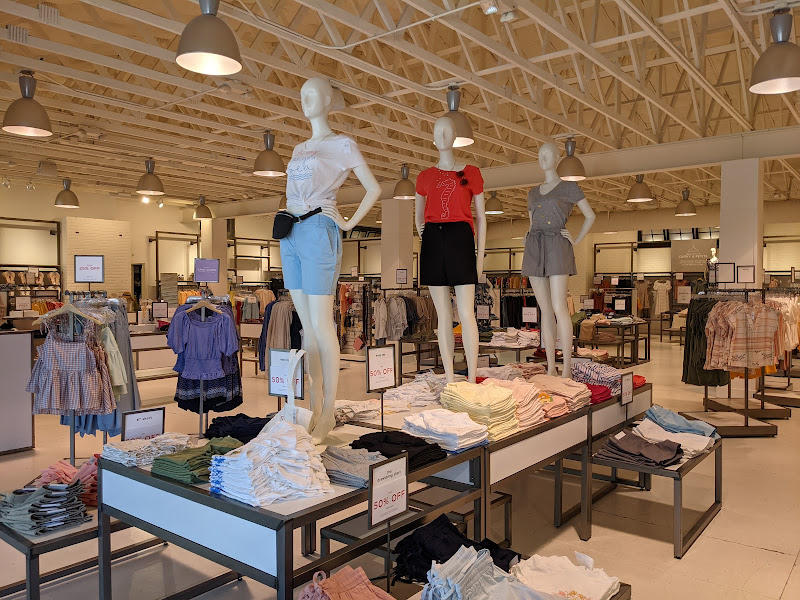 LOFT Outlet