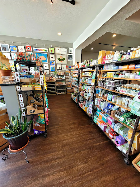 Nature's Oasis - Convenience Market & Cafe