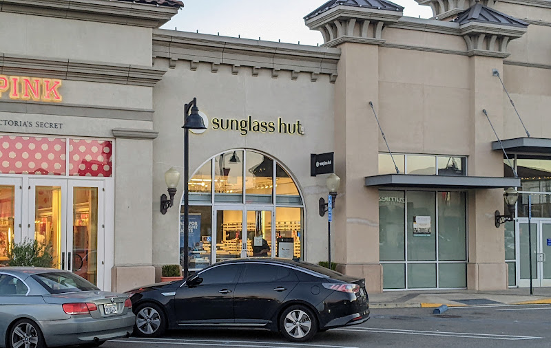 Sunglass Hut