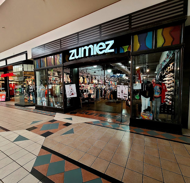 Zumiez