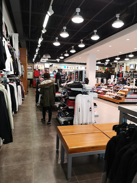 Champs Sports
