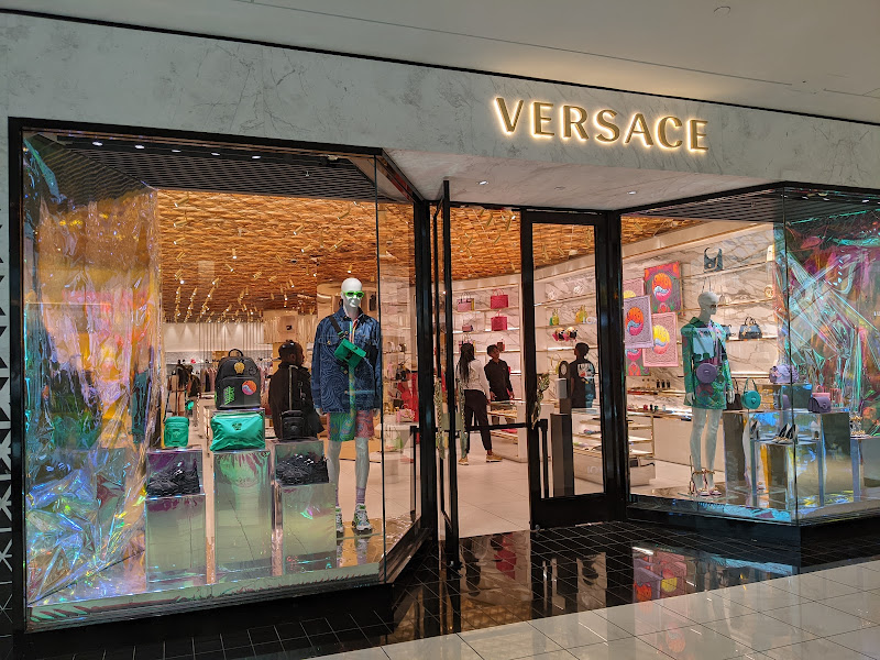 VERSACE