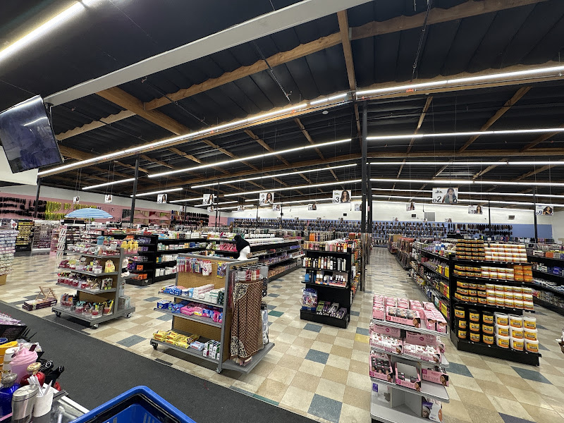 Luxyl beauty supply victorville