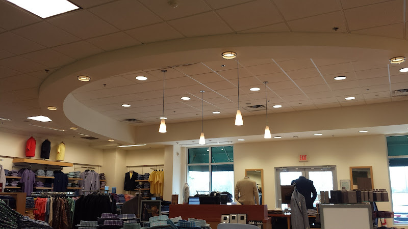 Jos A. Bank