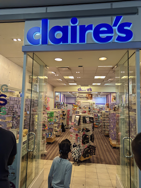claire's