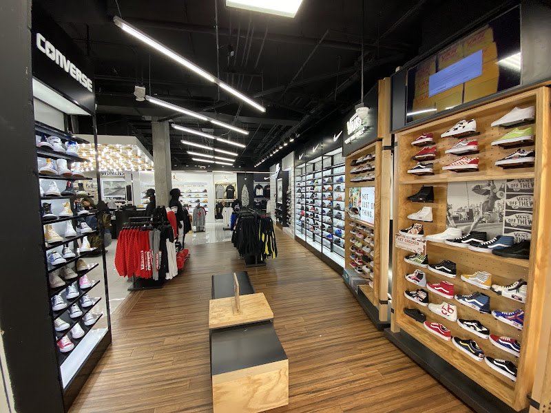 Shoe Palace