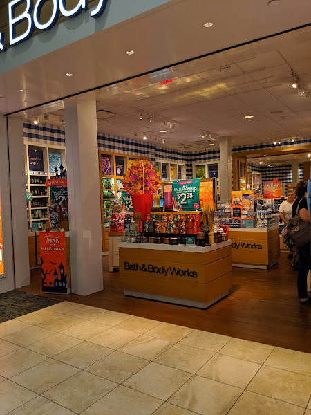 Bath & Body Works