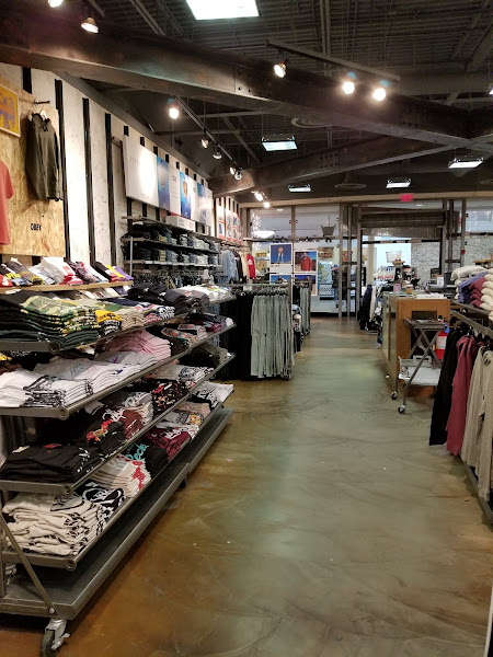 PacSun