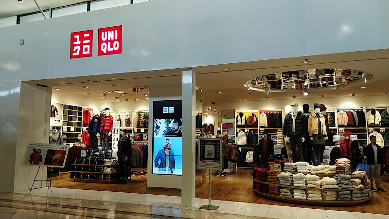 UNIQLO Serramonte