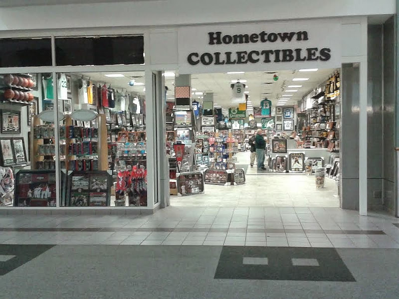 Hometown Collectibles Sports Cards & Comics