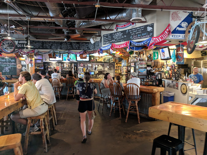 Road 34 Deli & Tavern