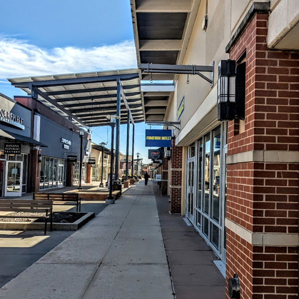 The Uniform Outlet Coming Soon