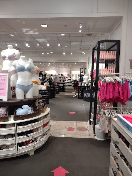 Victoria's Secret & PINK