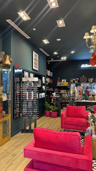 Le Luxe Boutique