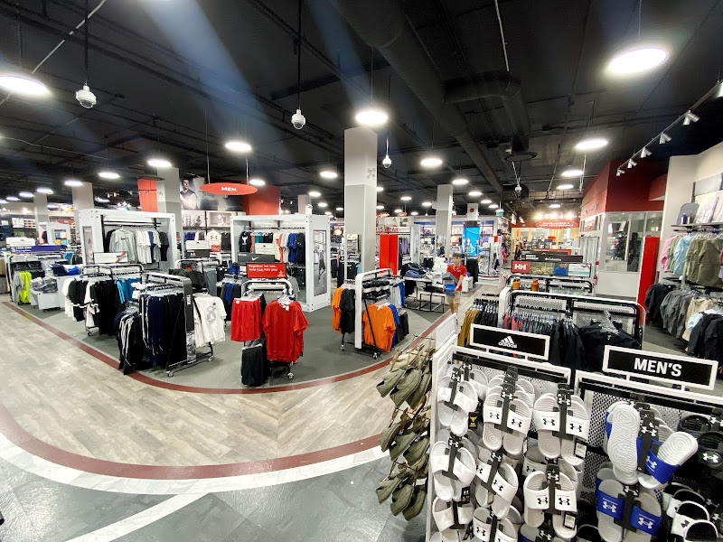 Sport Chek