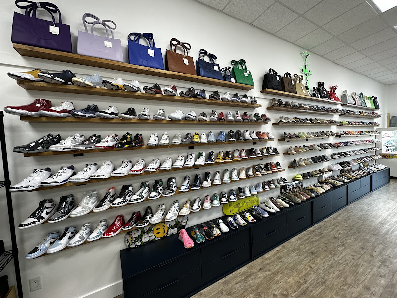 UnCommon Boutique
