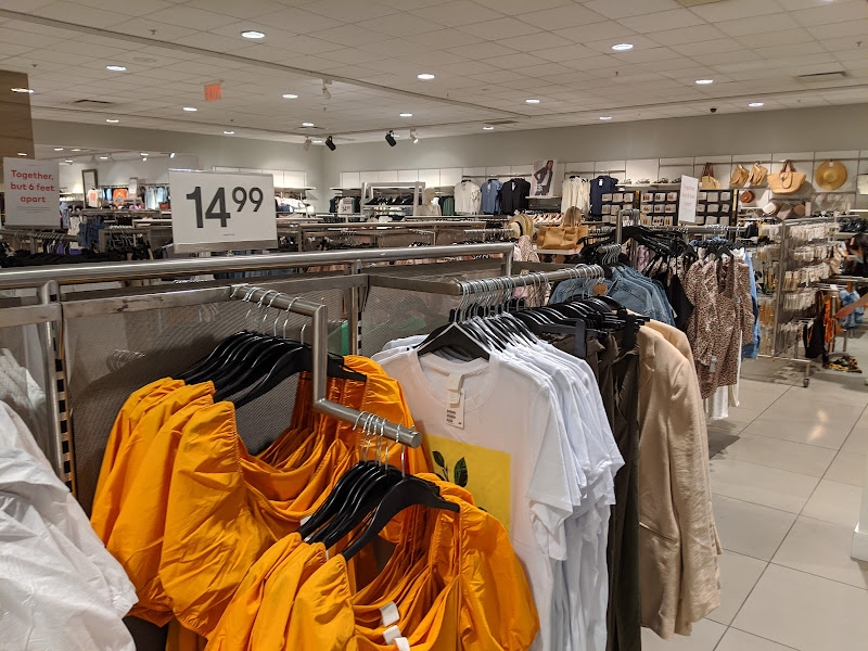 H&M