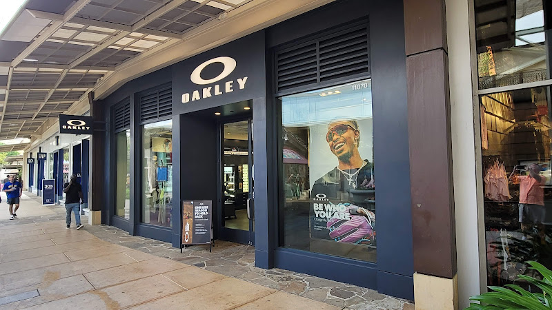 OAKLEY