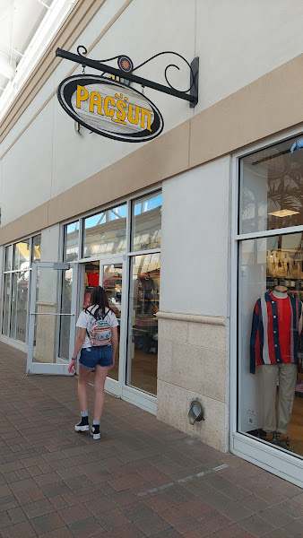PacSun
