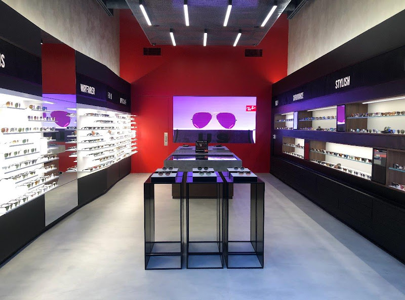 Ray-Ban