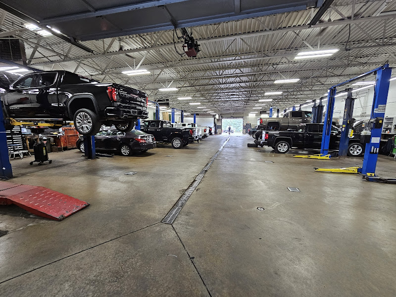 Buick-GMC Service Center at Toth