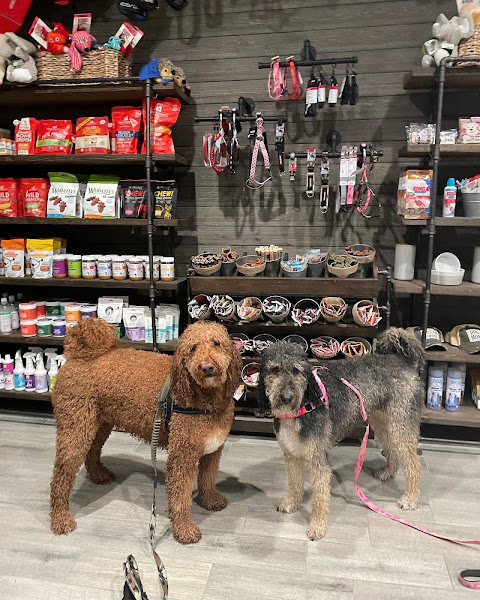 Waggin’ Tails Dog Wash