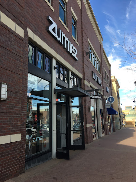 Zumiez