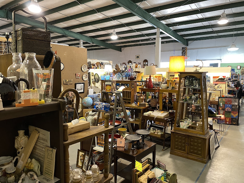 River Town Antiques