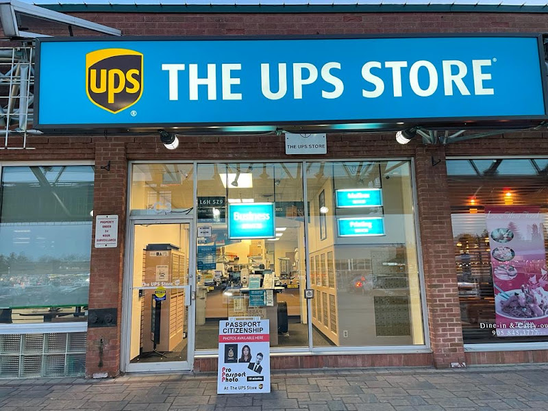 DHL Service Point (THE UPS STORE #006)