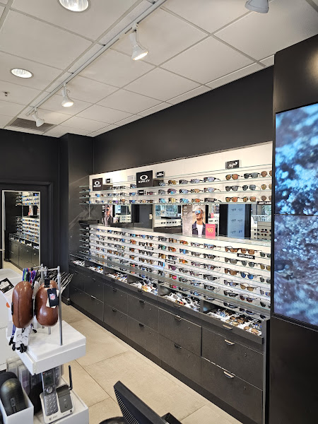 Sunglass Hut
