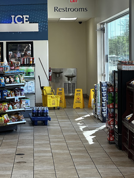 Daily's - Shell Gas & Convenience Store