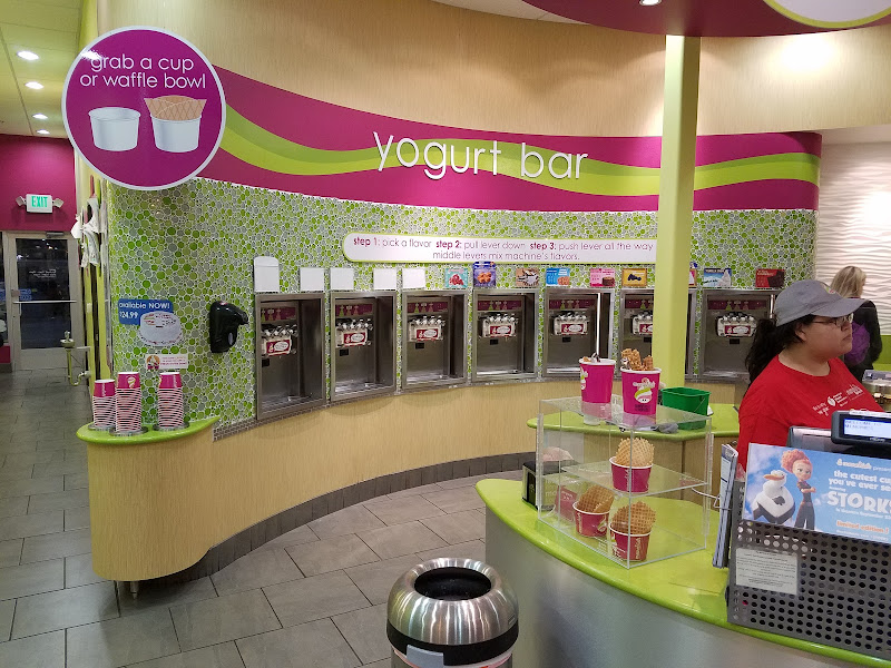 Menchie's Frozen Yogurt